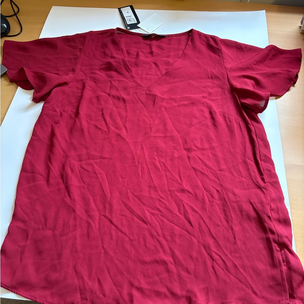 NWT Women's V-Neck Short Sleeve Tunic - Red
